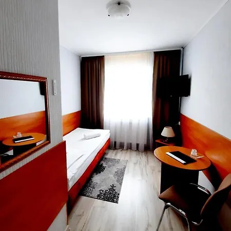 Hotel Bursztyn Kalisz (Greater Poland)